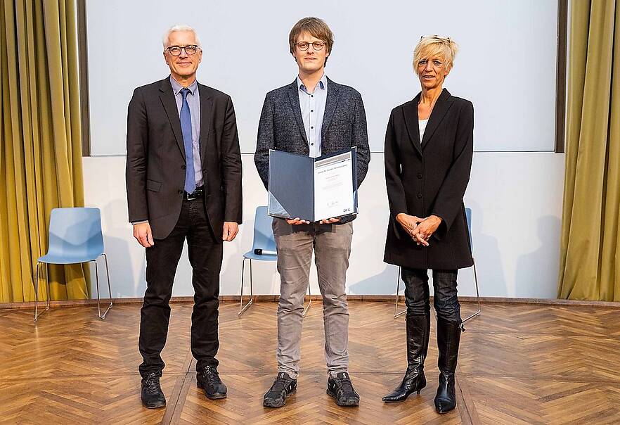 Uni-Mediziner mit Ursula M. Händel-Tierschutzpreis ausgezeichnet