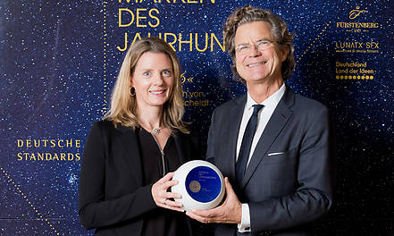 Beurer ist von dem renommierten Verleger Dr. Florian Langenscheidt erneut als „Marke des Jahrhunderts“ für Heizkissen prämiert worden.