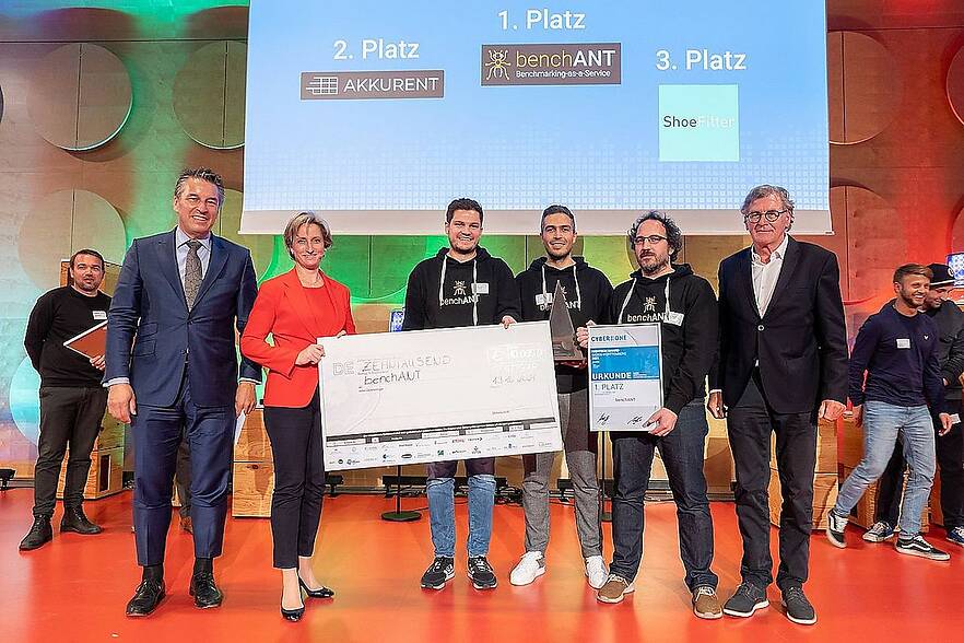 Uni Startup benchANT gewinnt CyberOne Gründerpreis