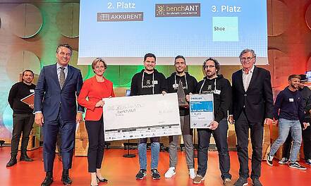 Uni Startup benchANT gewinnt CyberOne Gründerpreis