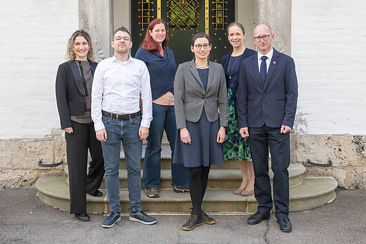 Nachwuchsinkubatoren: ProTrainU-Co-Geschäftsführerin Clarissa Gobiet mit den Nachwuchsinkubator-Geförderten Dr. Marian Sauter, Dr. Nadine Müller-Klein und Jun.- Prof. Andrea Pannwitz sowie Dr. Cornelia Estner und Prof Dieter Rautenbach