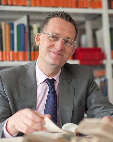 Prof. Florian Steger leitet das Institut für Geschichte, Theorie und Ethik der Medizin an der Universität Ulm